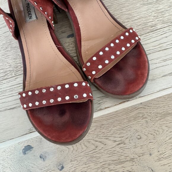 Steve Madden Gila Sandal Brown with Studs Size 8 - Picture 4 of 13